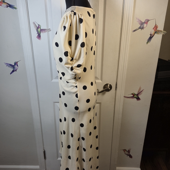 New Day Poka Dot Ruched Puff Sleeve Midi Dress Cream Size: M - Picture 5 of 8